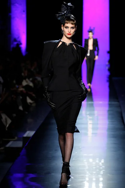 Look 4